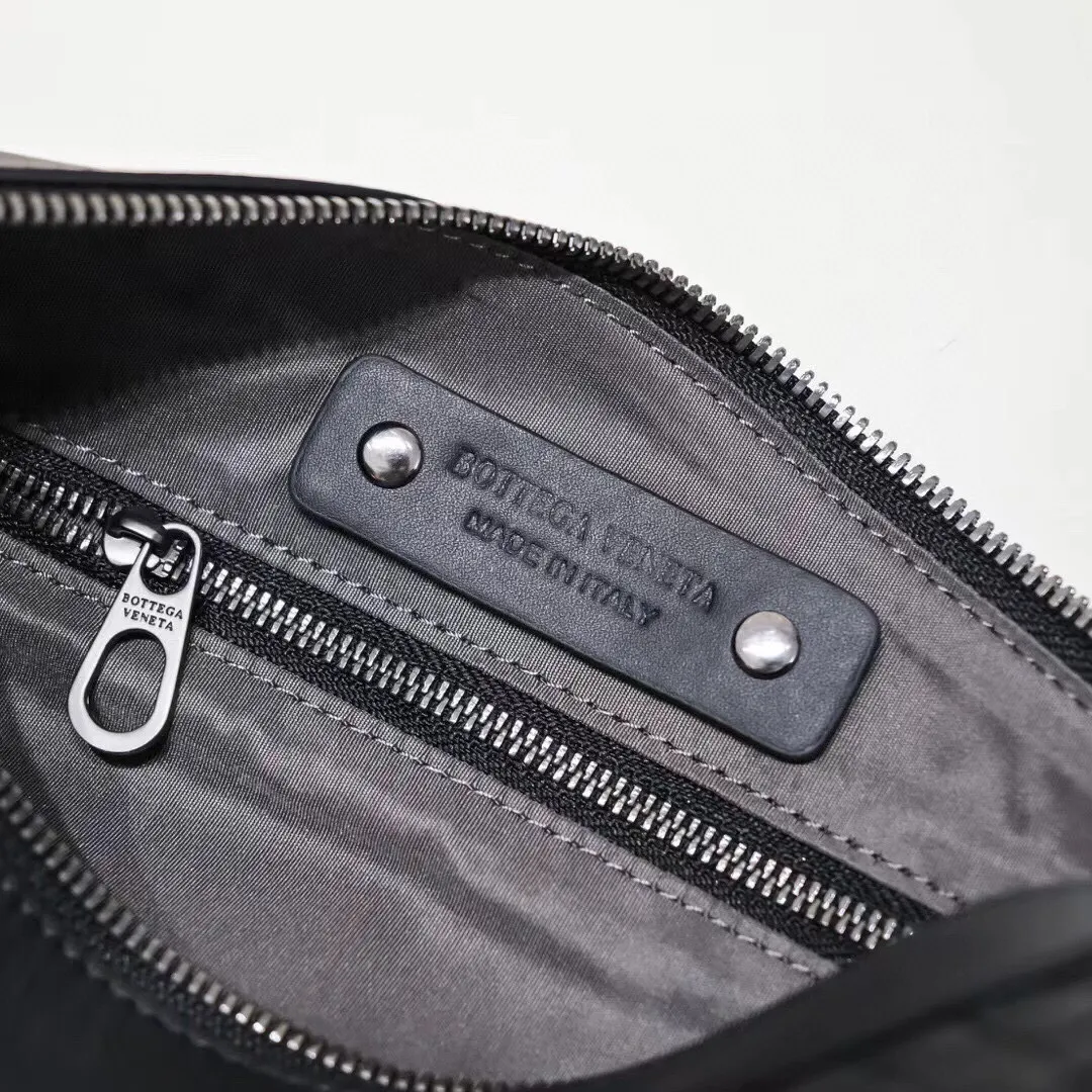 All categories 💚 Top version men’s bags 💚 BV 2024 new BV crossbody bag